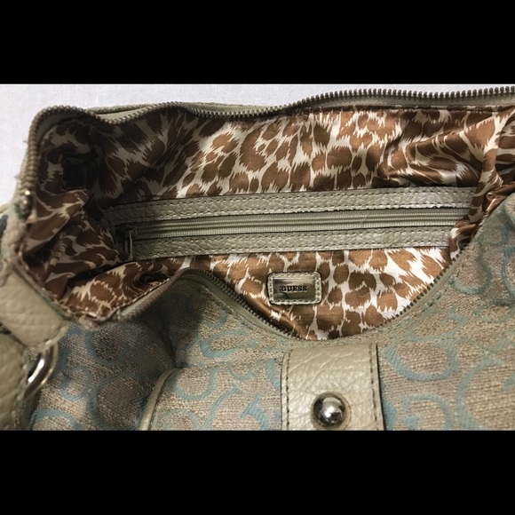 Authentic GUESS Moon Dance Full Size Shoulder Bag - Picture 4 of 4